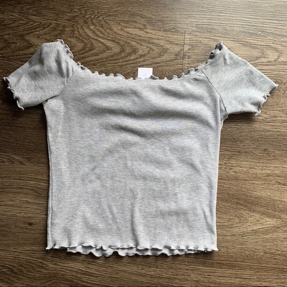 ❤️ 2 for 15 ❤️ NWT Urban planet lettuce edge crop - Picture 3 of 3